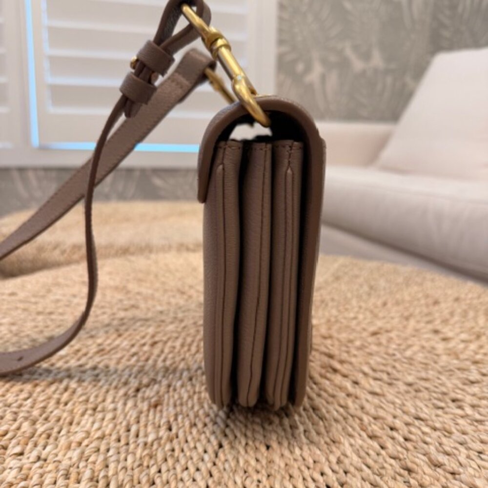 See By Chloe Mini Hana Bag Motty Gray Leather Key Crossbody Flap Messenger Bag - Picture 6 of 10